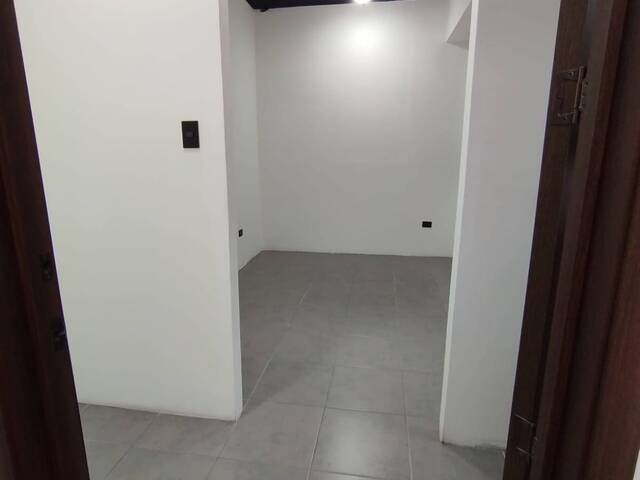 Oficina para Venta en Ciudad de Guatemala - 5