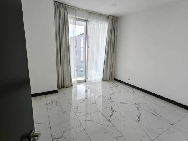 #490 - Apartamento para Alquiler en San Salvador - San Salvador