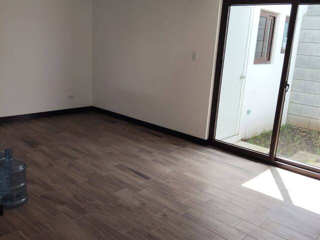 #510 - Casa para Alquiler en Ciudad de Guatemala - Guatemala