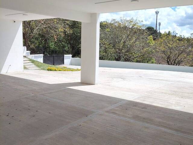 #511 - Casa para Venta en Ciudad de Guatemala - Guatemala - 2