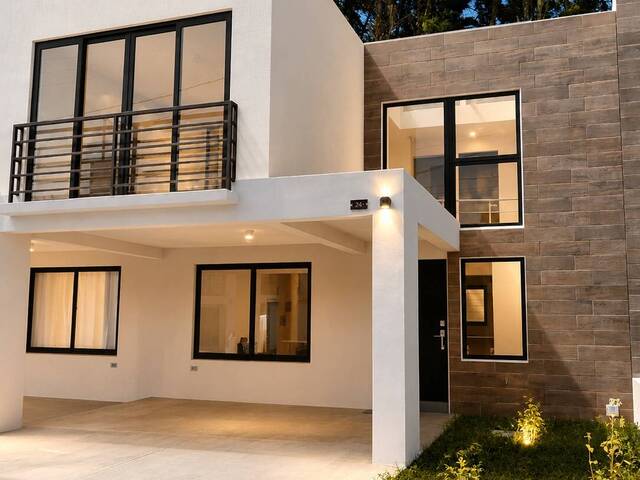 #599 - Casa para Alquiler en Ciudad de Guatemala - Guatemala - 1