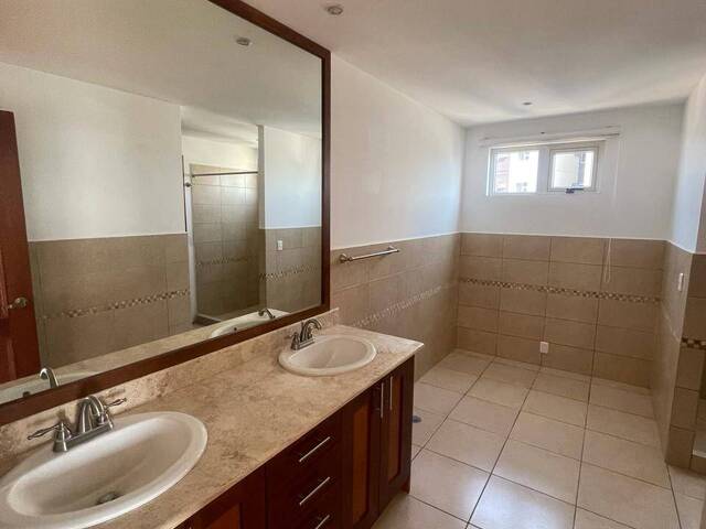 #600 - Apartamento para Alquiler en Ciudad de Guatemala - Guatemala